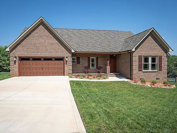 2nd image of 1311 Broomsage Ln