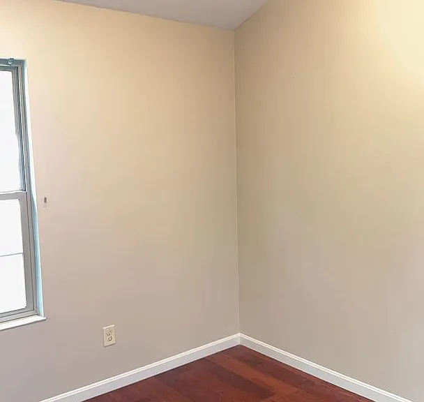 20 E Spring St — Photo 10