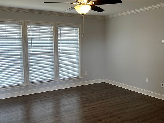 4th image of 157 Live Oak Dr