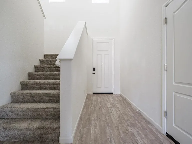 3268 Sunny Gate Ln — Photo 9