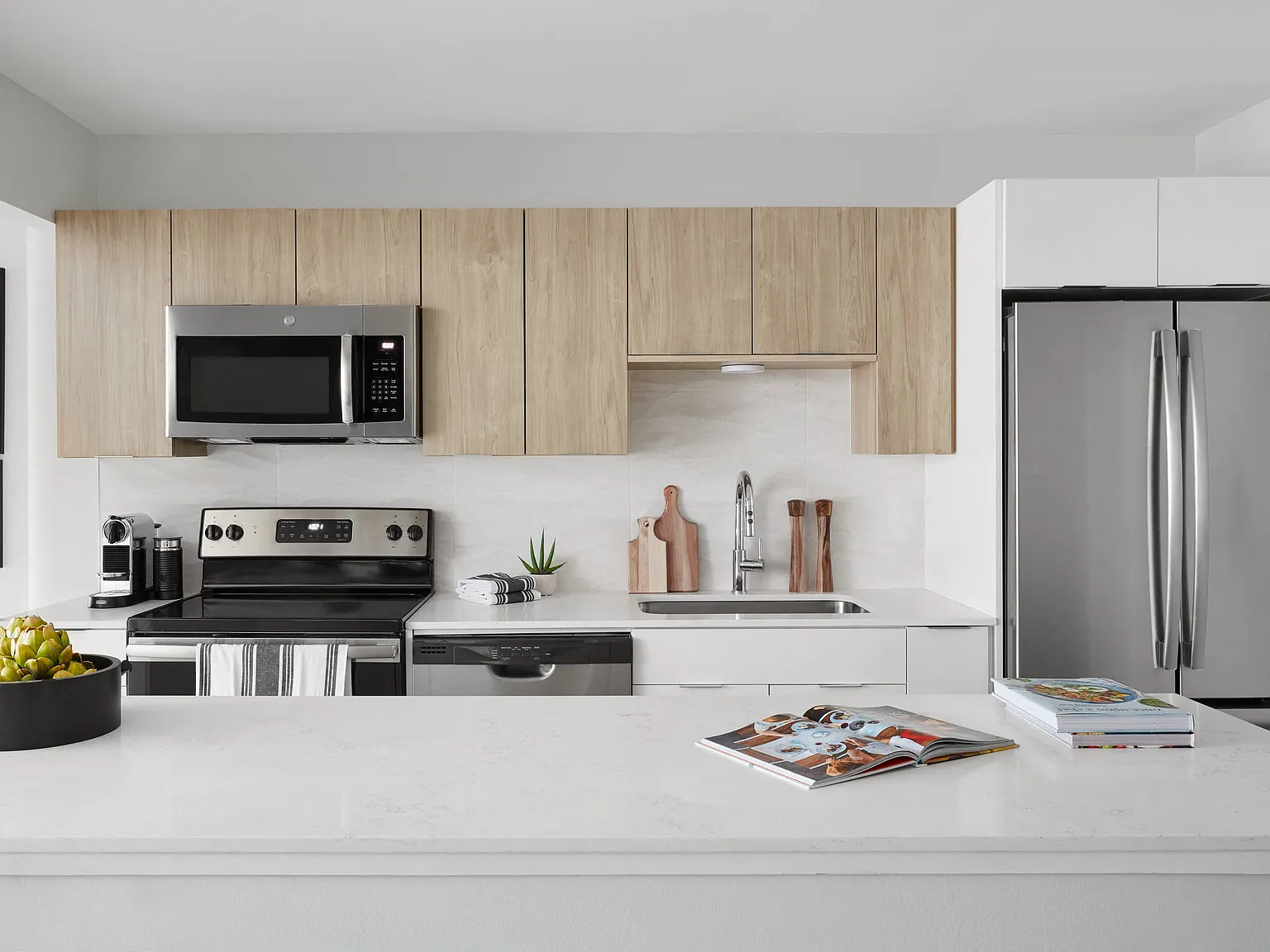 River City Apartments — Photo 2