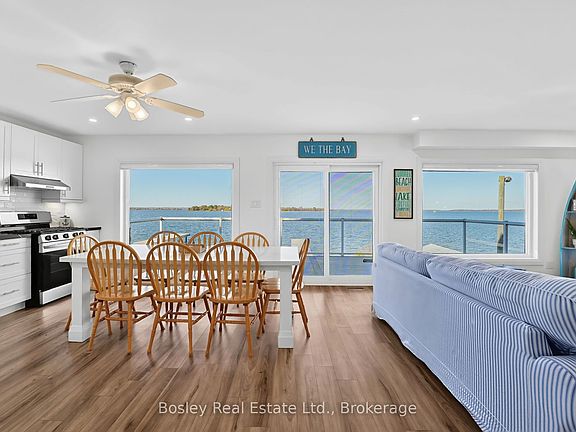 3rd image of 42 Robins Point Rd