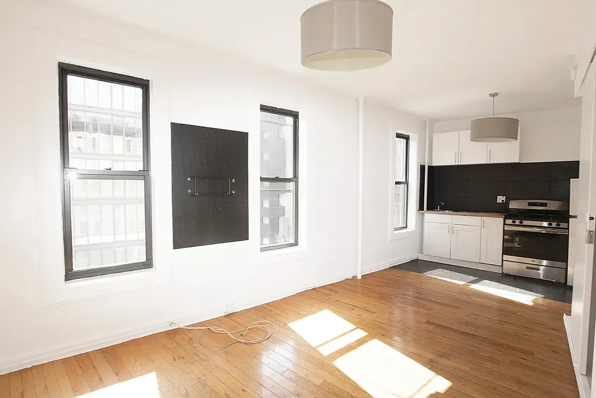 Building Photo - 19 Kenmare St #9