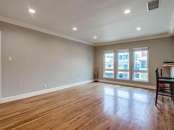 2nd image of 1211 N Detroit St #21