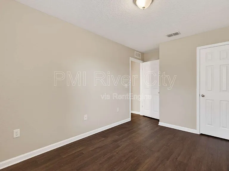 7608 Rain Forest Dr N — Photo 22