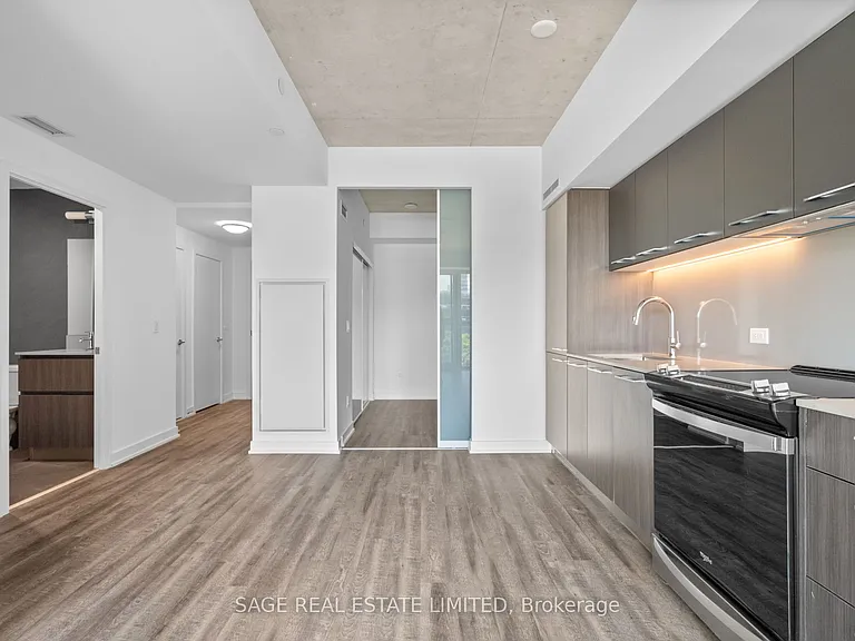 665 Queen St E #514 — Photo 9