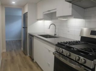 15 George Ave, Windsor, ON