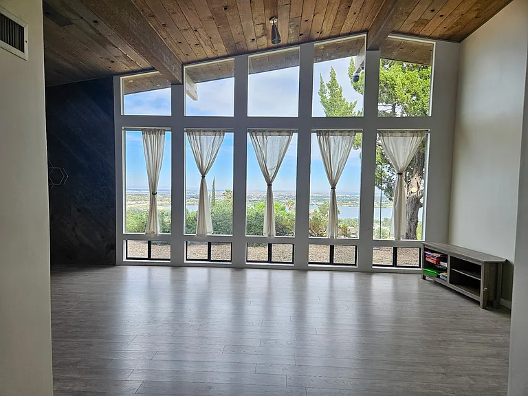 Lakeview Dr — Photo 10