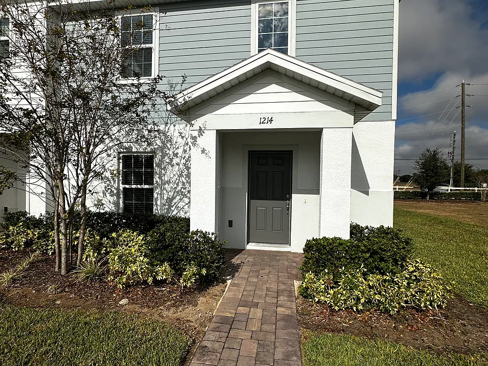 1214 Sand Torch Cir