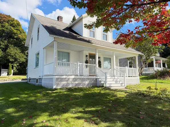 27 Dudley Street, Presque Isle, ME 04769