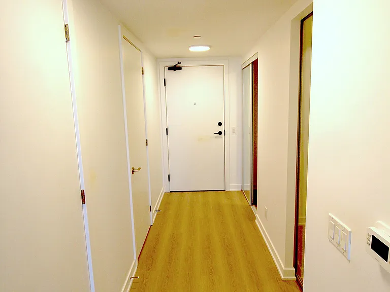100 Queen St E #2205 — Photo 11