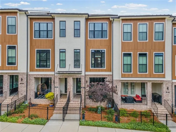 209 Downing Dr, Alpharetta, GA 30022