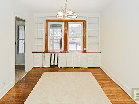 2nd image of 67122 Burns St