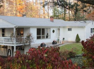 9 Wheeler Path, Guilford, CT 06437