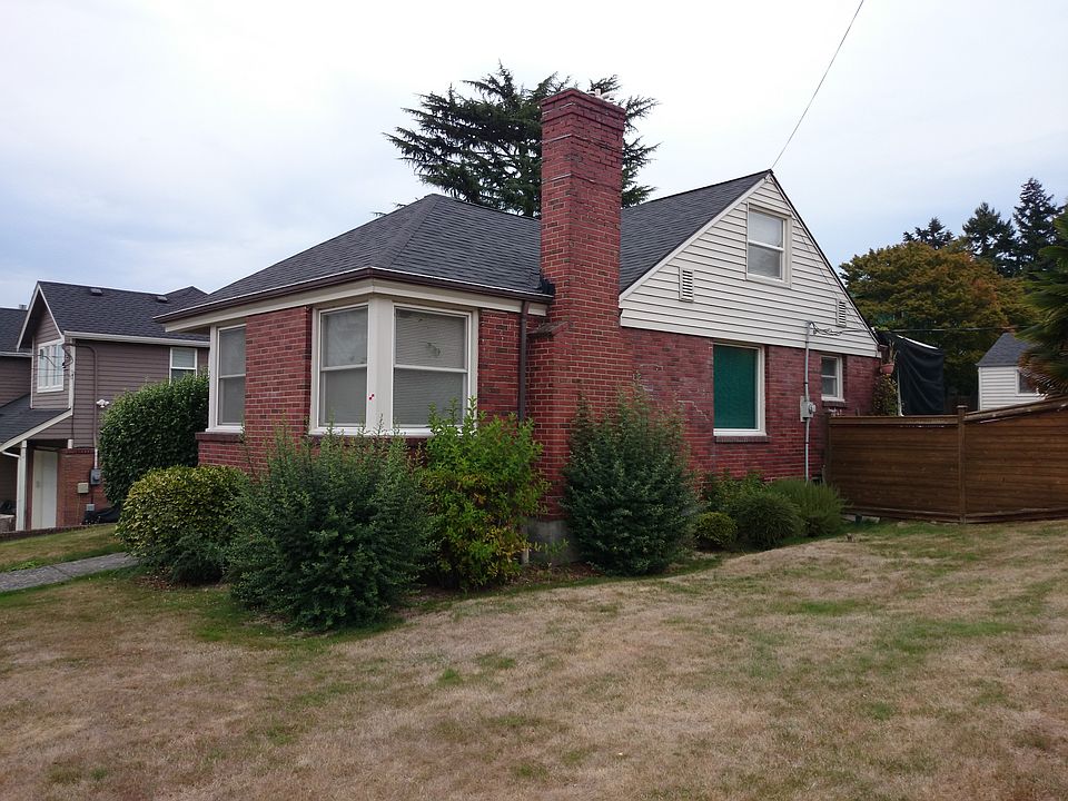 2nd image of 4030 49th Ave S