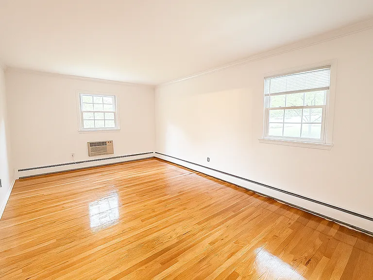 345 Claremont Ave #16 — Photo 6