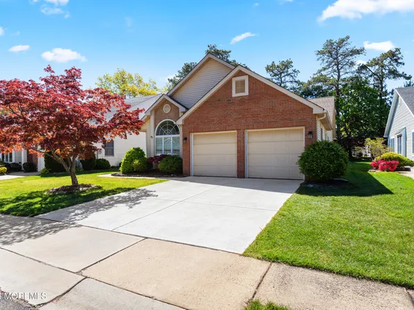 1585 Sweetbay Drive, Toms River, NJ 08755