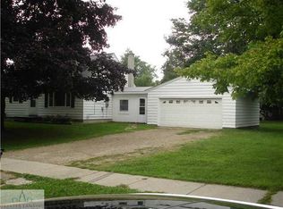 6050 Hughes Rd, Lansing, MI 48911