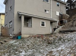 622 5th Ave, Carnegie, PA 15106