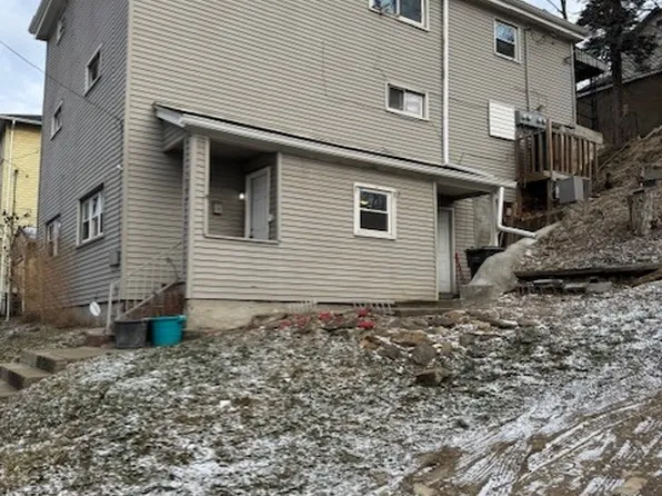 622 5th Ave, Carnegie, PA 15106