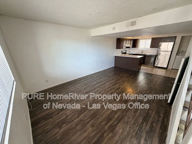 2 bed, 2.0 bath, 896 sqft, $1,200 — Photo 4