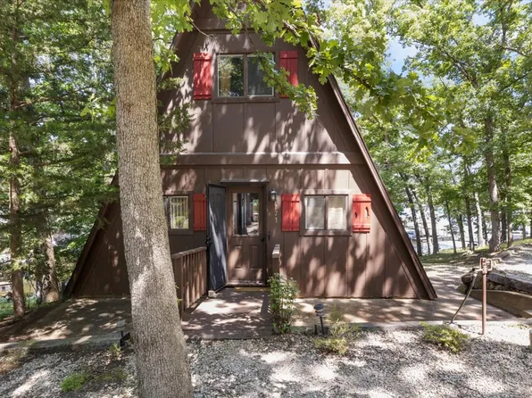 273 Crane Cove Dr, Sunrise Beach, MO 65079