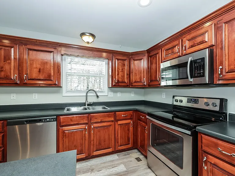 2920 Bragg Ct — Photo 9