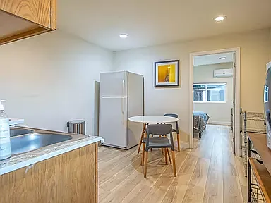 243 N 16th St — Photo 3