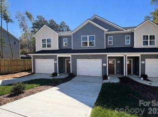 655 Stillgreen Ln, Charlotte, NC