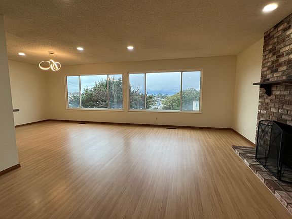 4th image of 7 Eastmoor Ave