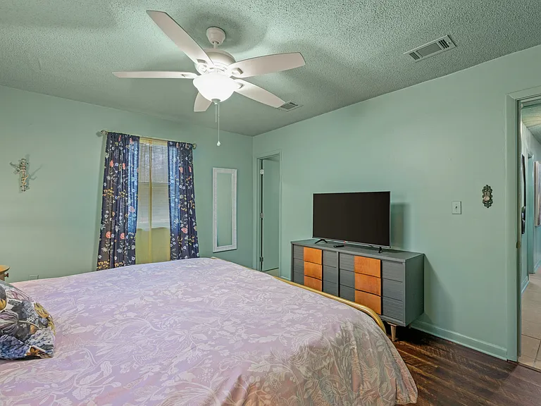 3247 Lord Murphy Trl — Photo 32