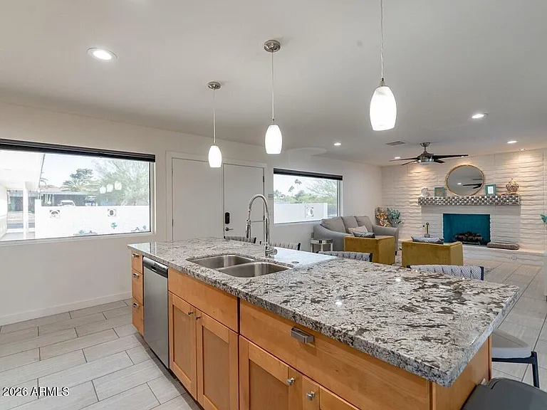 3302 E Turquoise Ave — Photo 19