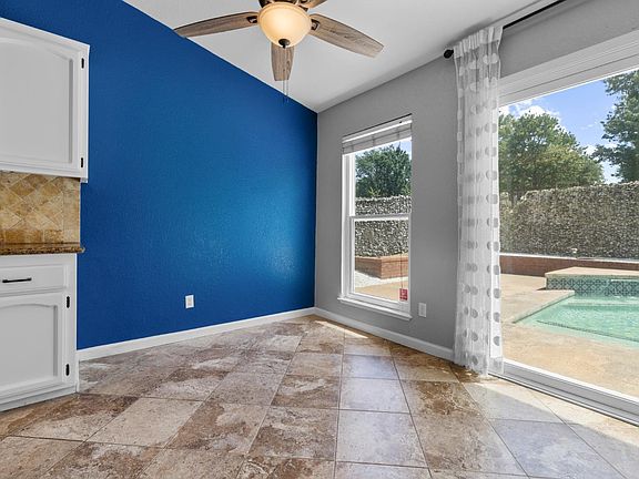 4th image of 3108 Hogarth Dr