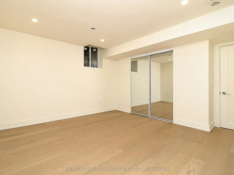 5815 Rainspring Dr — Photo 9