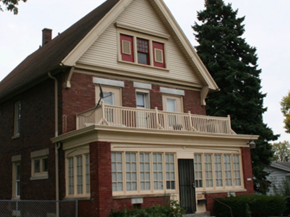 1st image of 3210 N Teutonia Ave