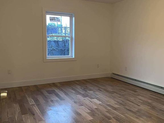 4th image of 3245 Baychester Ave