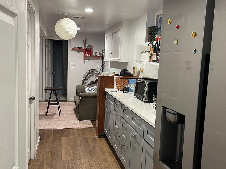 additional simple kitchen