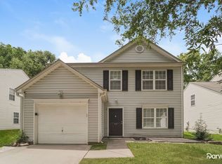 917 Grassy Patch Ln, Charlotte, NC 28216