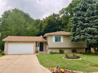 510 8th Ave, Hampton, IL 61256
