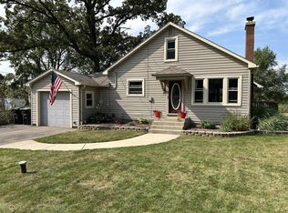 7910 Shorewood Dr, Salem, WI 53168