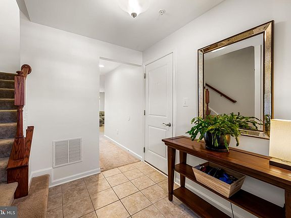 4th image of 915 Magnolia Blossom Ct