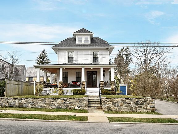 2nd image of 232 Crestwood Ave