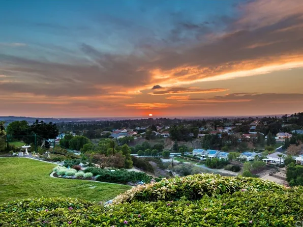 4545 Dorinda Rd, Yorba Linda, CA 92887
