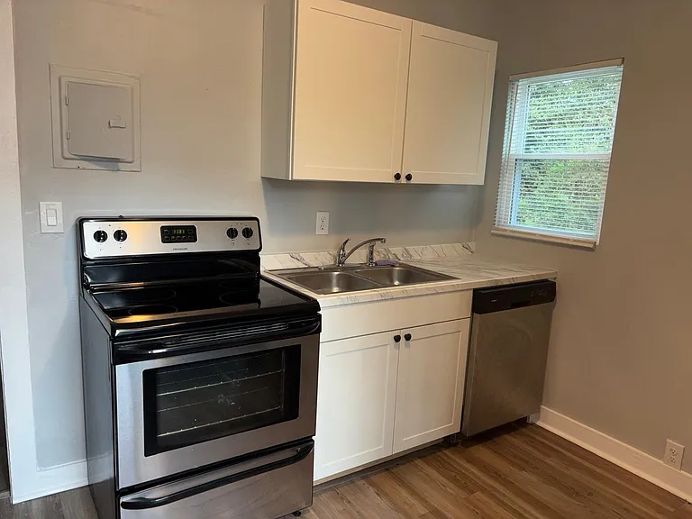 260 Ryals Ave — Photo 8