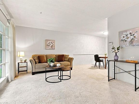 5th image of 395 Mossom Pl