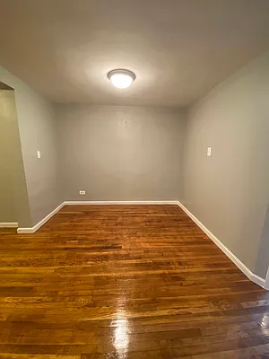 Rented by City Prime Commercial Realty  | media 10
