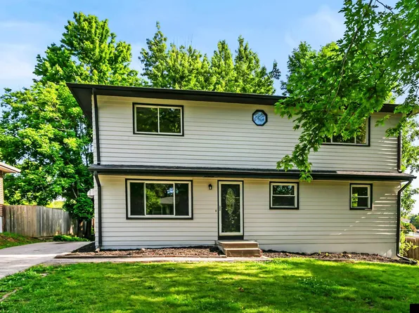 9144 Meredith Ave, Omaha, NE 68134