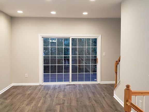 5th image of 12503 Heykens Ln