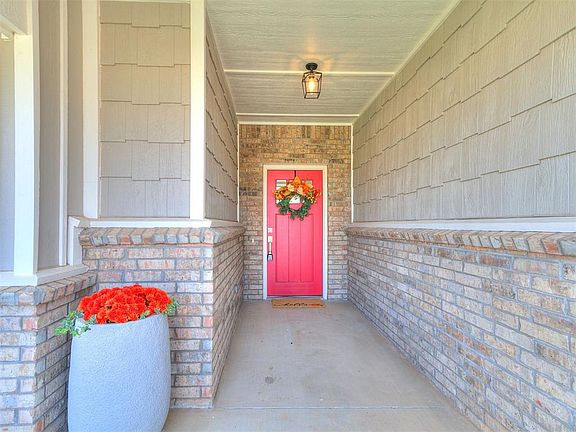 4th image of 18616 Groveton Blvd