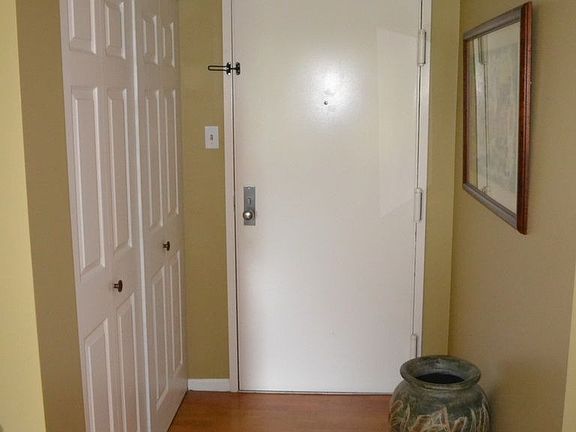 3rd image of 7401 Westlake Ter APT 404